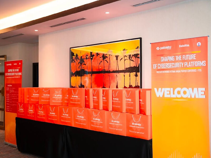 Check-out và nhận quà tặng từ Hội nghị Palo Alto Networks Việt Nam FY25