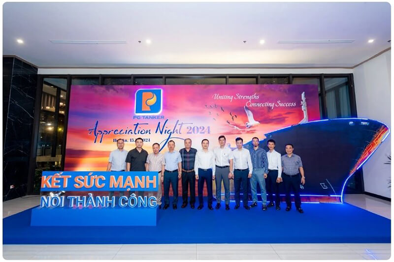 Khoảng 200 khách tham dự hội nghị khách hàng Petro năm 2024 tại sự kiện