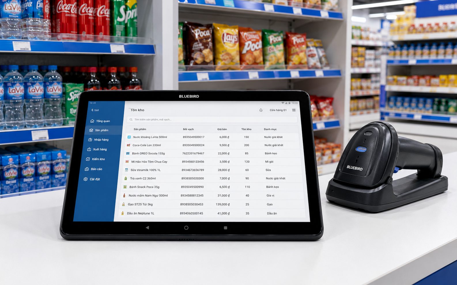 Tablet Bluebird T30 đang quản lý tồn kho tại siêu thị bán lẻ với máy quét mã vạch barcode scanner