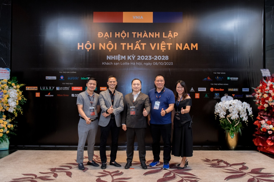 ĐẠI HỘI THÀNH LẬP - NỘI THẤT VIỆT NAM 2023-2028 ĐƯỢC TỔ CHỨC VỚI GIẢI PHÁP CHECK-IN MÃ VẠCH QR CODE