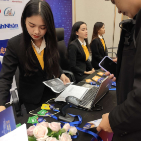 CHECKIN THIỆP MỜI QRCODE TẠI LỄ KỈ NIỆM 15 NĂM NGÀY DOANH NHÂN